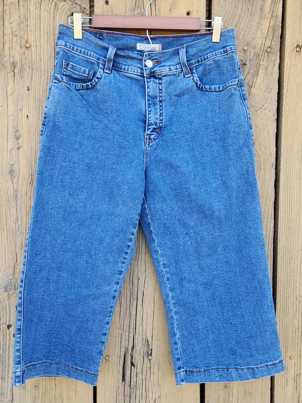 Levi's 512 Perfectly Slimming Capri Size 12 Blue Denim